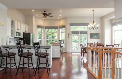 Landmark Casa | Luxurious-Modern-OpenConcept-PvtGarage-MinsfromDC