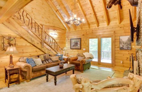 Cleveland Casa | Luxurious Mountain Cabin with Chestatee River Access