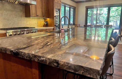 Ponderosa Palisades Casa | Luxurious Mountain Retreat in Schaffer’s Mill, Truckee