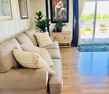 Brighton Casa | Luxurious Mountain View Home!