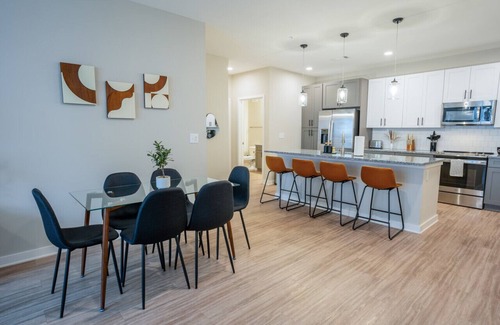 Athens Apartamento | Luxurious, New Apt | Pool | Long Stays