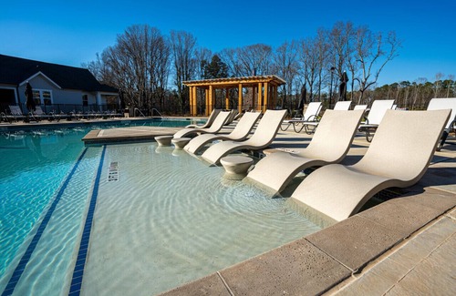 Athens Apartamento | Luxurious, New Apt | Pool | Long Stays