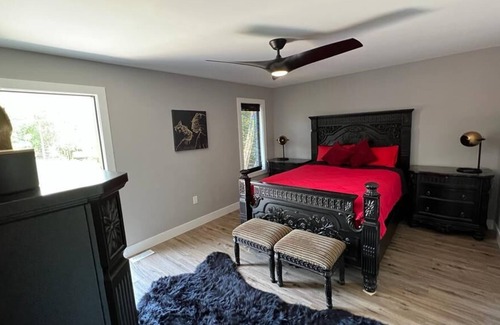 South Bruce Peninsula Cabaña | Luxurious New built Cottage
