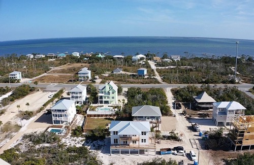 Cape San Blas Casa | Luxurious new north Cape, private pool/hot tub, elevator, game rm, beach gear