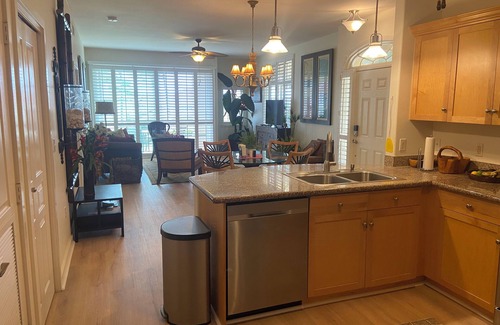 Ko Olina Casa | Luxurious Ocean View Condo - Steps from the beach! sleeps 6- 3 bedroom- 2 bath