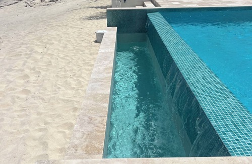 Alice Town Casa | Luxurious Oceanfront 8-bedroom estate with private beach in Bimini Bahamas