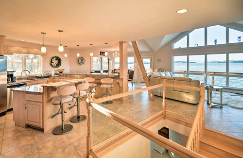 East Sullivan Casa | Lujosa casa frente al mar en Flanders Bay con kayaks.
