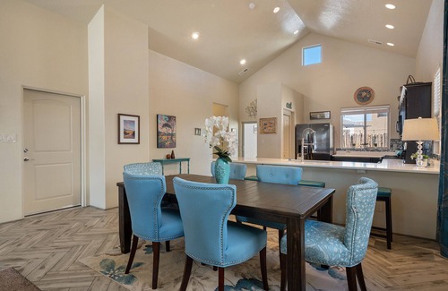 Santa Fe Casa | Luxurious Open Concept Home with Fabulous Backyard Entertainment Area