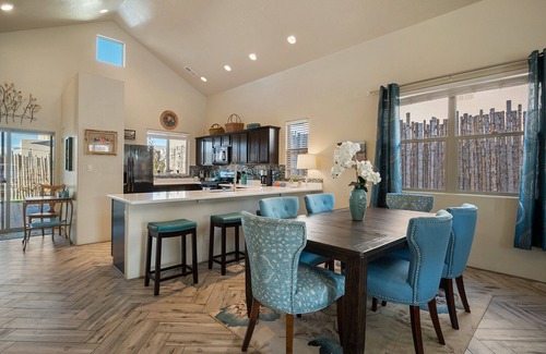 Santa Fe Casa | Luxurious Open Concept Home with Fabulous Backyard Entertainment Area