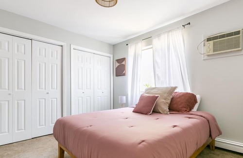 Bridgeport Casa | Luxurious & peaceful home, perfect location! 5 min from everything.