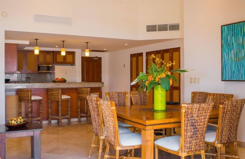 Marina Apartamento | Luxurious Penthouse Suite on the Ridge or Beachfront side- Playa Grande Resort