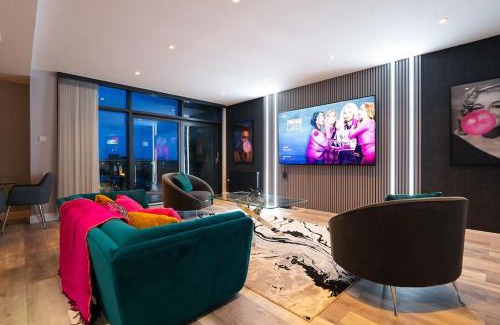 Glasgow Westend Apartamento | Luxurious Penthouse with Bar at Glasgow Hydro & SECC
