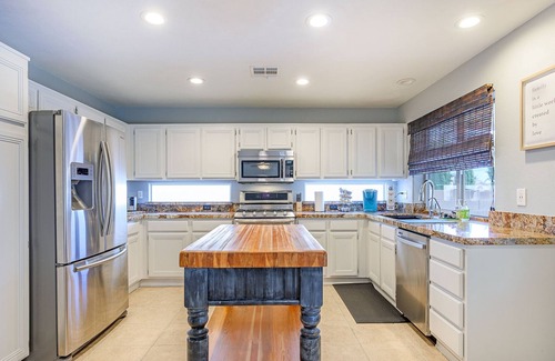 Paradise Hills Casa | Luxurious Pool Home mins from LV Strip!