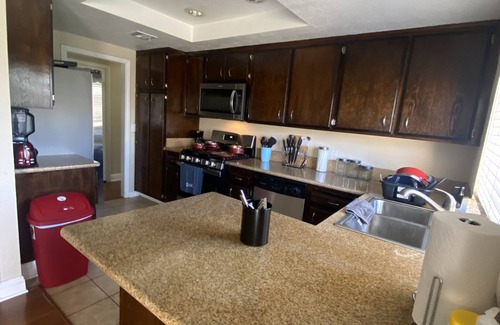 Lancaster Casa | Luxurious Pool Home!