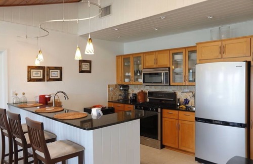 Spanish Wells Casa | Luxurious Private Island off Harbour Island - Pool, Beach, Boats, Staff