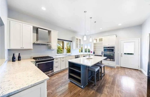 Rancho Cucamonga Casa | Luxurious Rancho Cucamonga Retreat with Private Yard