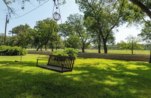 Hamilton Casa | Luxurious Ranch Retreat. Peaceful, beautiful, safe, clean… Paradise found!!