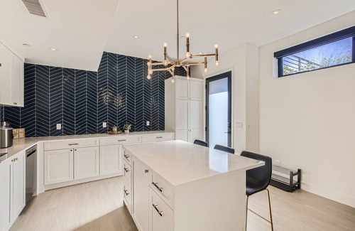 Whittier Apartamento | Luxurious Rental with Ideal Downtown Proximity - Stroll to Pearl Street and CU.