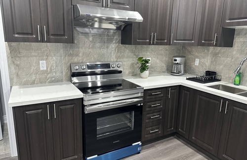 Brampton Apartamento | luxurious residence characterized by high-quality materials.