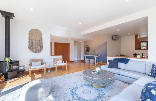 Sebastopol Casa | Luxurious Resort-Like Zen Retreat in Sebastopol's Wine Country