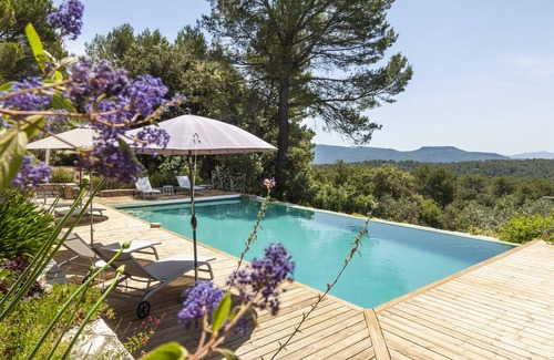 Callas Casa | Luxurious restored farmhouse with olive grove, swimming pool, and superb views