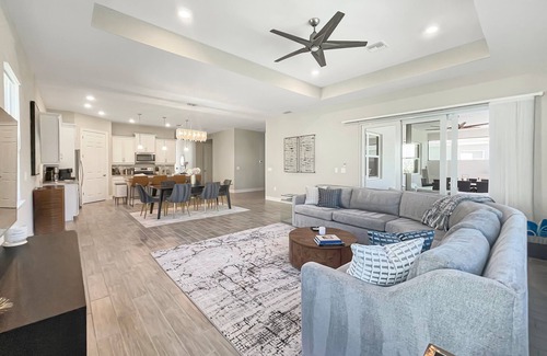 Naples Casa | Luxurious Retreat in Naples Reserve! 3 Bedroom Pool House, unwind in style!