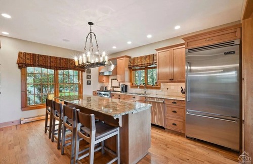Windham Cabina | LUXURIOUS & SERENE SKI-IN/ SKI-OUT "Winterfell" LODGE