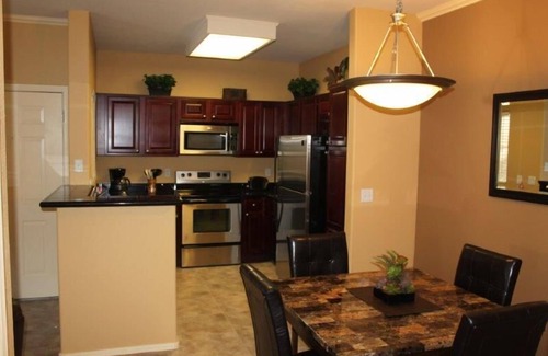Paradise Valley Village Condominio | Lujosa unidad de planta baja de 1 dormitorio en el suroeste