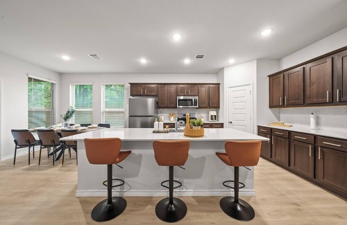 Denton Villa | Luxurious & Spacious 4 Bed Duplex Getaway with Pool Table in fabulous Denton TX