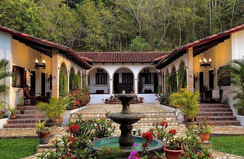Copan Ruinas Casa | Lujosa Hacienda Colonial Española