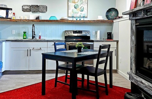 Grande Prairie Apartamento | Luxurious Studio Haven - Newly Renovated for Your Comfort! 🌟
