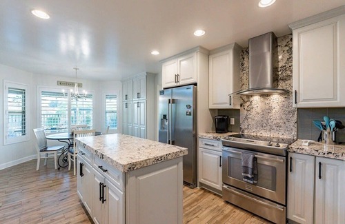 Cactus Acres Casa | Luxurious Summer Home