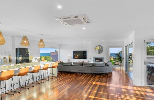 Ocean Grove Casa | Luxurious Terrace Hideaway with Heated Pool
