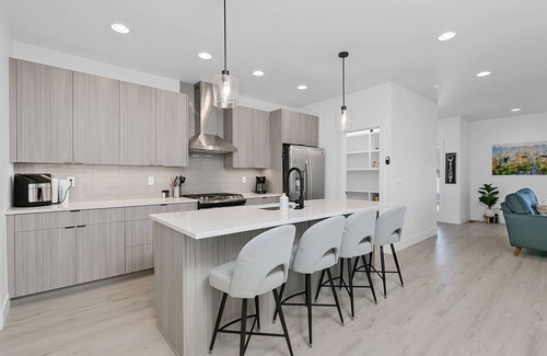 Southeast Boise Casa | Luxurious Townhome Near BSU/Downtown!