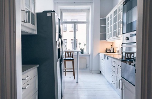 Albano Apartamento | Luxurious turn-of-the-century apartment in the center of Stockholm City.