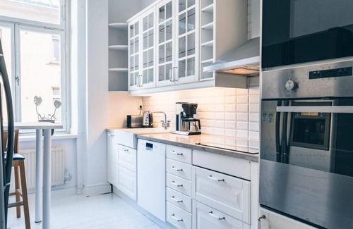 Albano Apartamento | Luxurious turn-of-the-century apartment in the center of Stockholm City.
