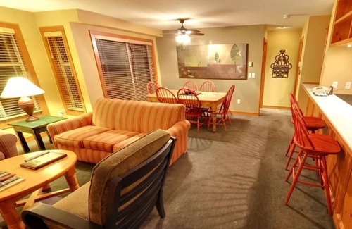 Blackcomb Apartamento | Luxurious two bedroom at Whistler BC - upper village