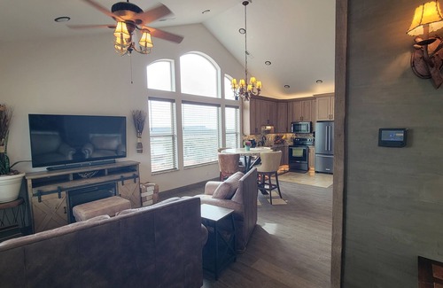 Apple Valley Casa | Luxurious-unique-tranquil Retreat. By Zion'sPark-GrandCanyon-Hike/Bike/Relax