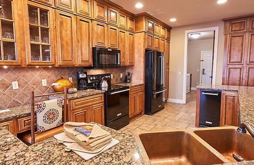 Ridgedale Complejo | ¡Unidades de lujo en The Cliffs at Long Creek!