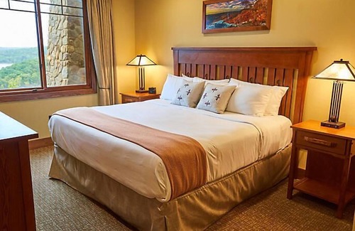 Ridgedale Complejo | ¡Unidades de lujo en The Cliffs at Long Creek!