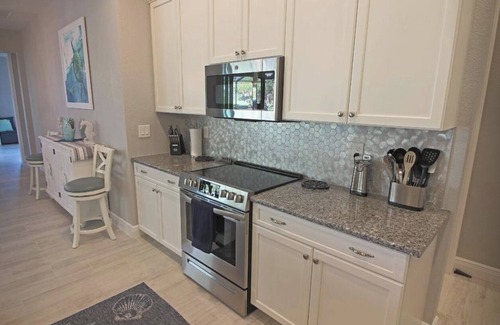 White Marsh Casa | Luxurious Vacation Home on Long Marsh Golf Course 11th Green in Rotonda West