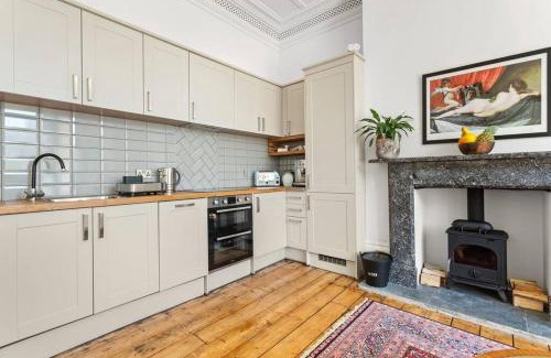 St Leonards-On-Sea Apartamento | Luxurious Victorian, a few minutes from the beach - sleeps 2 adults and up to 3 children