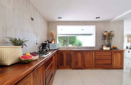 San Felipe Casa | Luxurious Villa: 8 BR, A/C, Huge Garden &Wood Pool