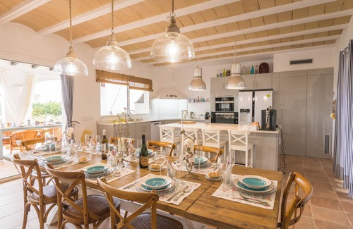 Binisafua Villa | Lujosa villa "Binimigi" con vistas al mar, terraza y piscina privada