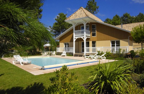 Lacanau-Ocean Villa | Villa de lujo con piscina privada a 2.2 km del mar