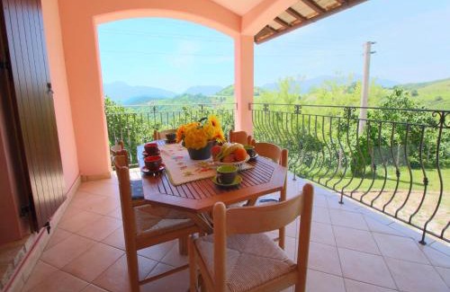 Acqualagna Villa | Luxurious Villa in Acqualagna with Swimming Pool