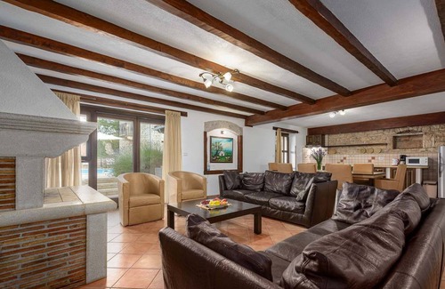 Radetici Villa | Villa Radetići, Radetići, Tinjan, Istria Central