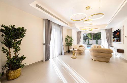 Arabian Ranches Villa | Luxurious Villa, Private Pool and Garden, Dubai