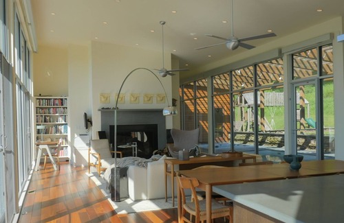 Denver Villa | Luxurious villa. Spa experience, hot tub, sauna, pool. Close to ski.