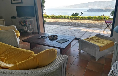 Calcatoggio Villa | Villa de lujo con impresionantes vistas panorámicas al mar y la montaña